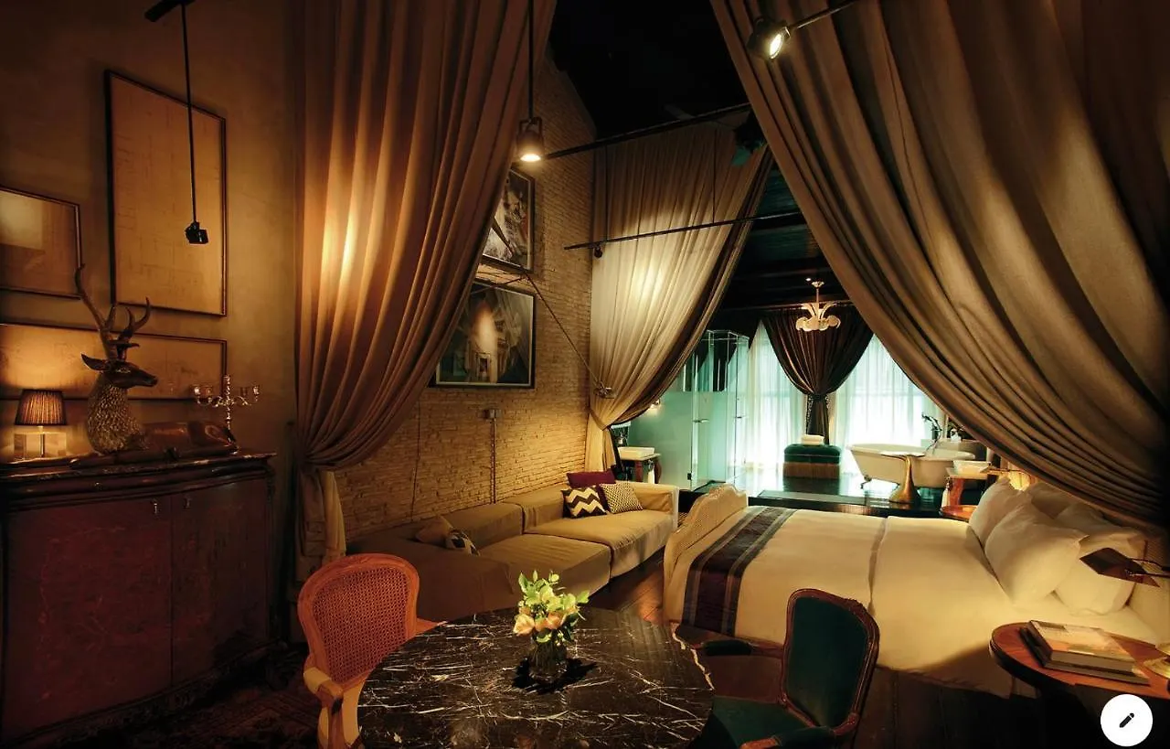 The Opposite Place Malacca Guest house